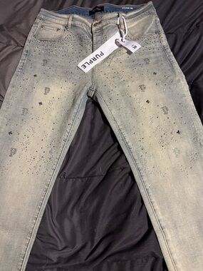 Embellished Light Wash Men’s Jeans